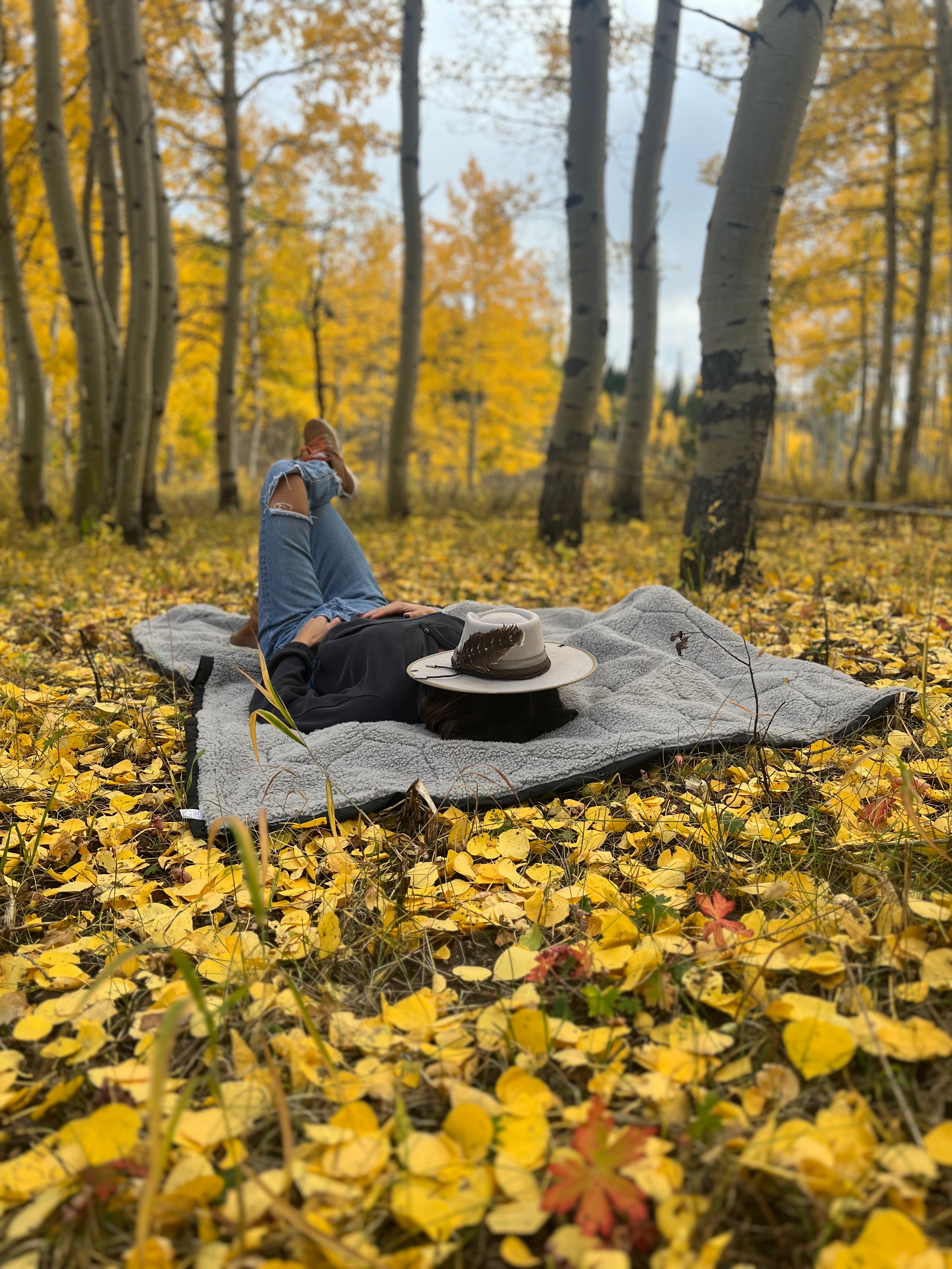 Anywhere Poncho/Puff Blanket - Freespirit Recreation