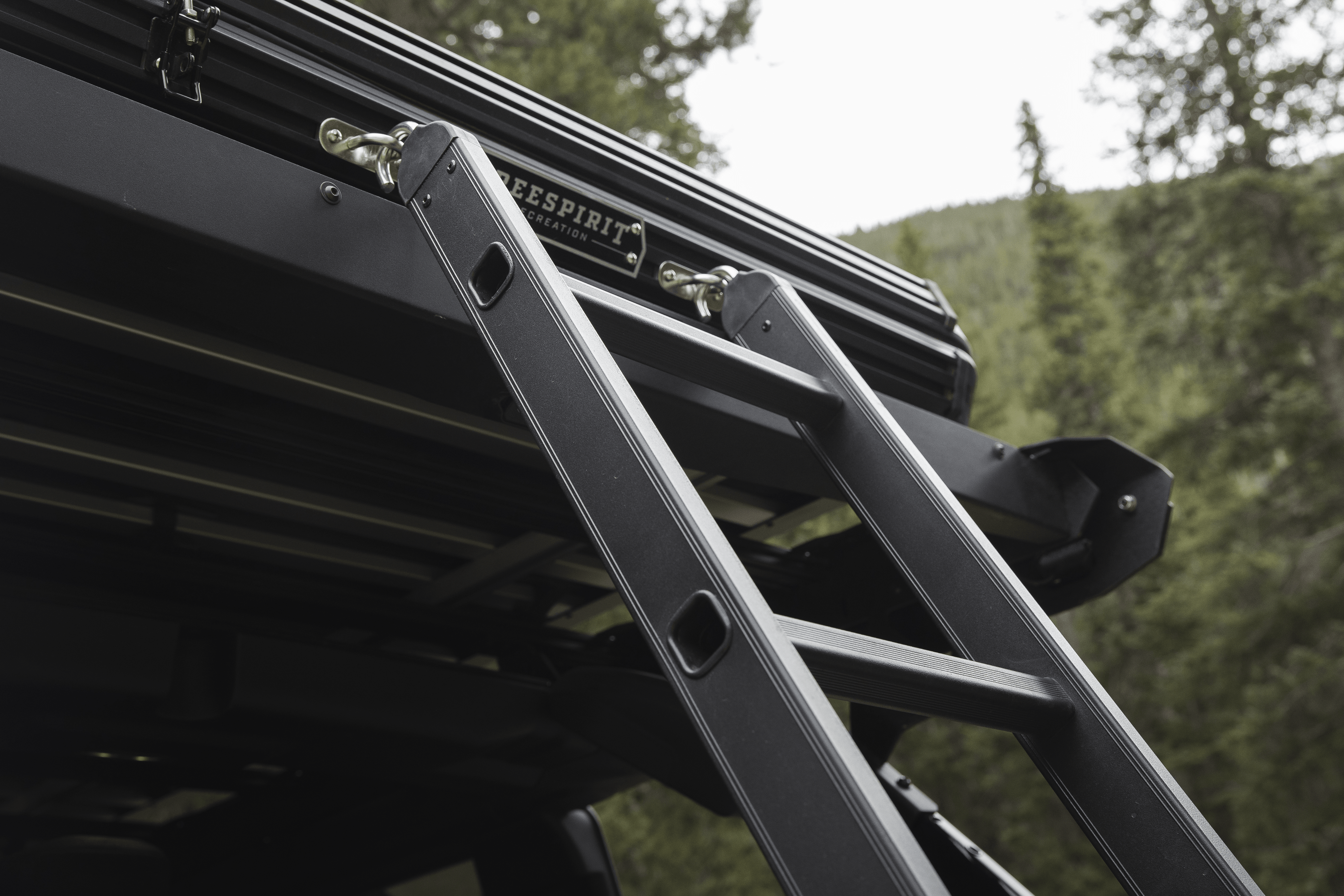 Rugged Ladder - Black - Freespirit Recreation